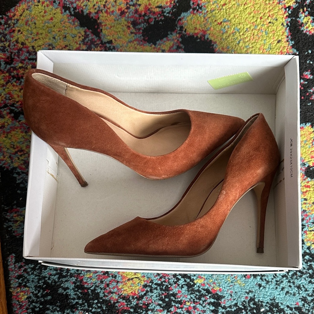 Steve Madden Tan Suede Heels